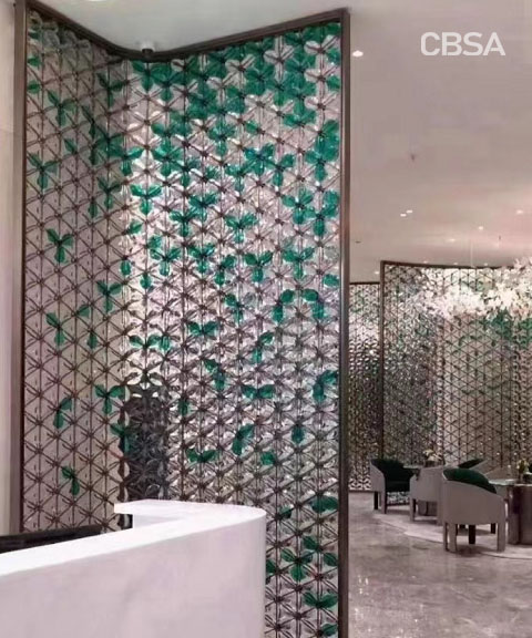 What is art glass? How should interior designers use it?